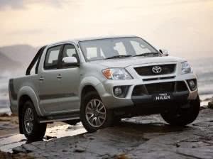 Toyota-Hilux-ficha-tecnica-300x224 2024