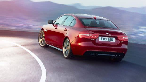 Jaguar-XE-versoes 2024